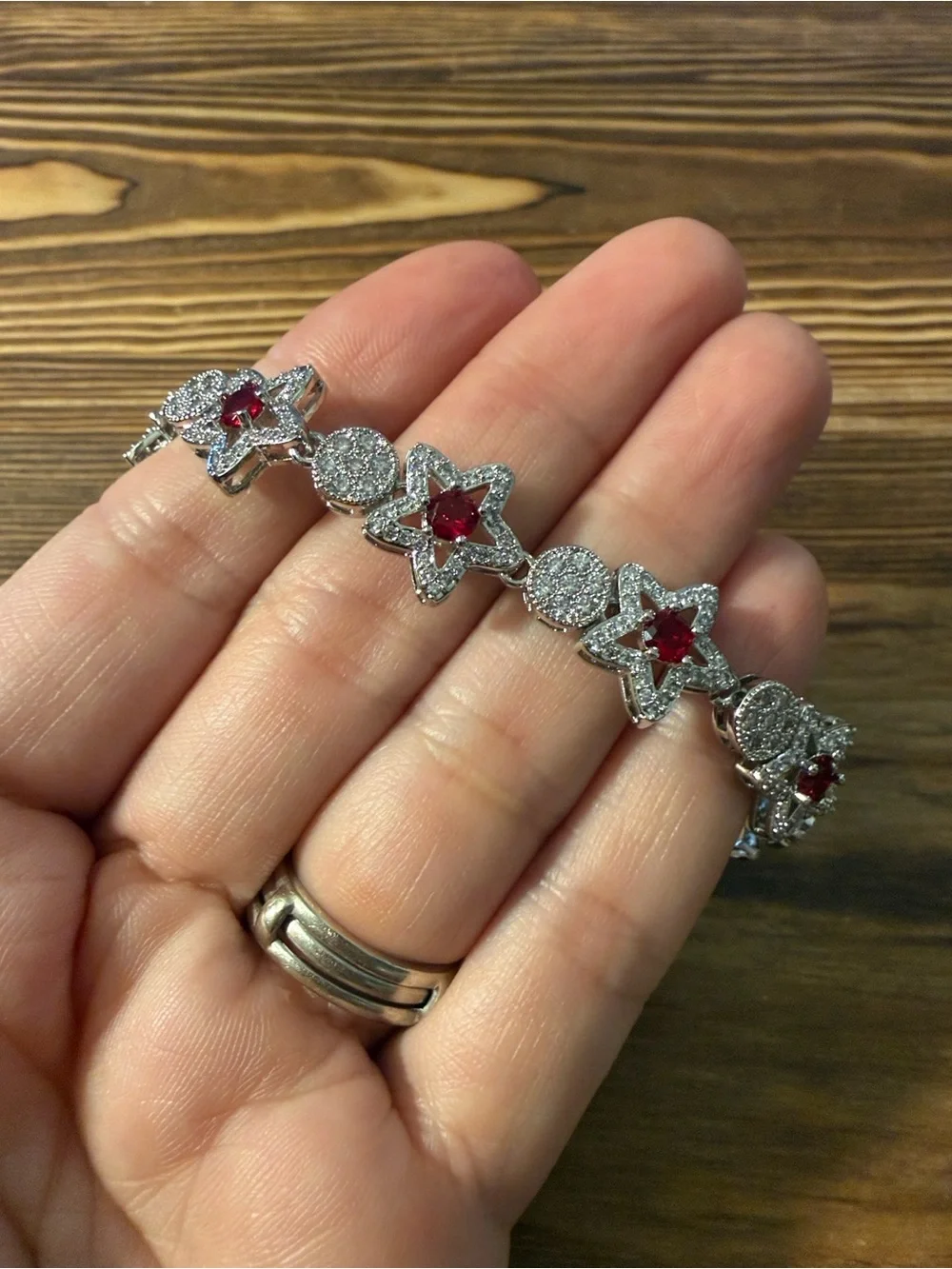 Silver Red Star Crystal Link Bracelet - Silver Tone S-Steel
